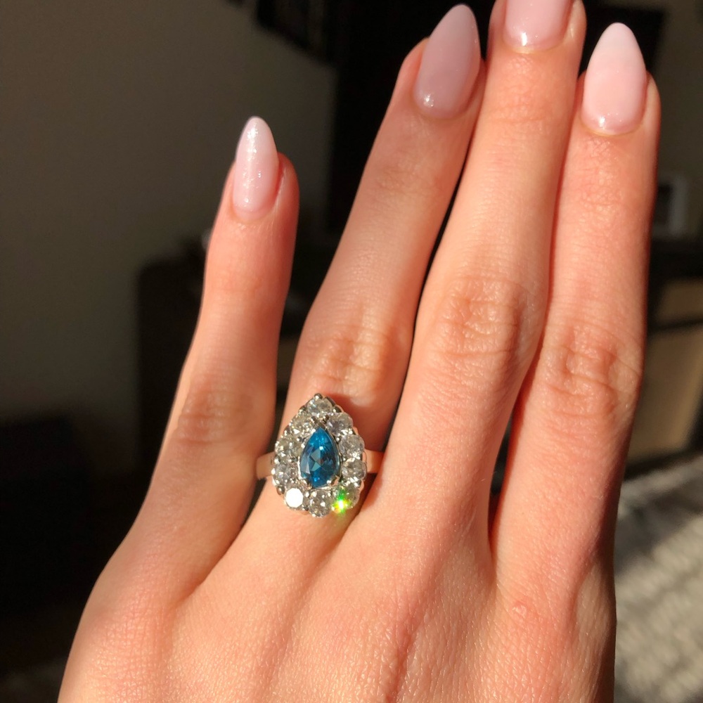 LIKE NEW Handmade Vintage Style 14K Gold Diamond Ring with Blue Topaz Center